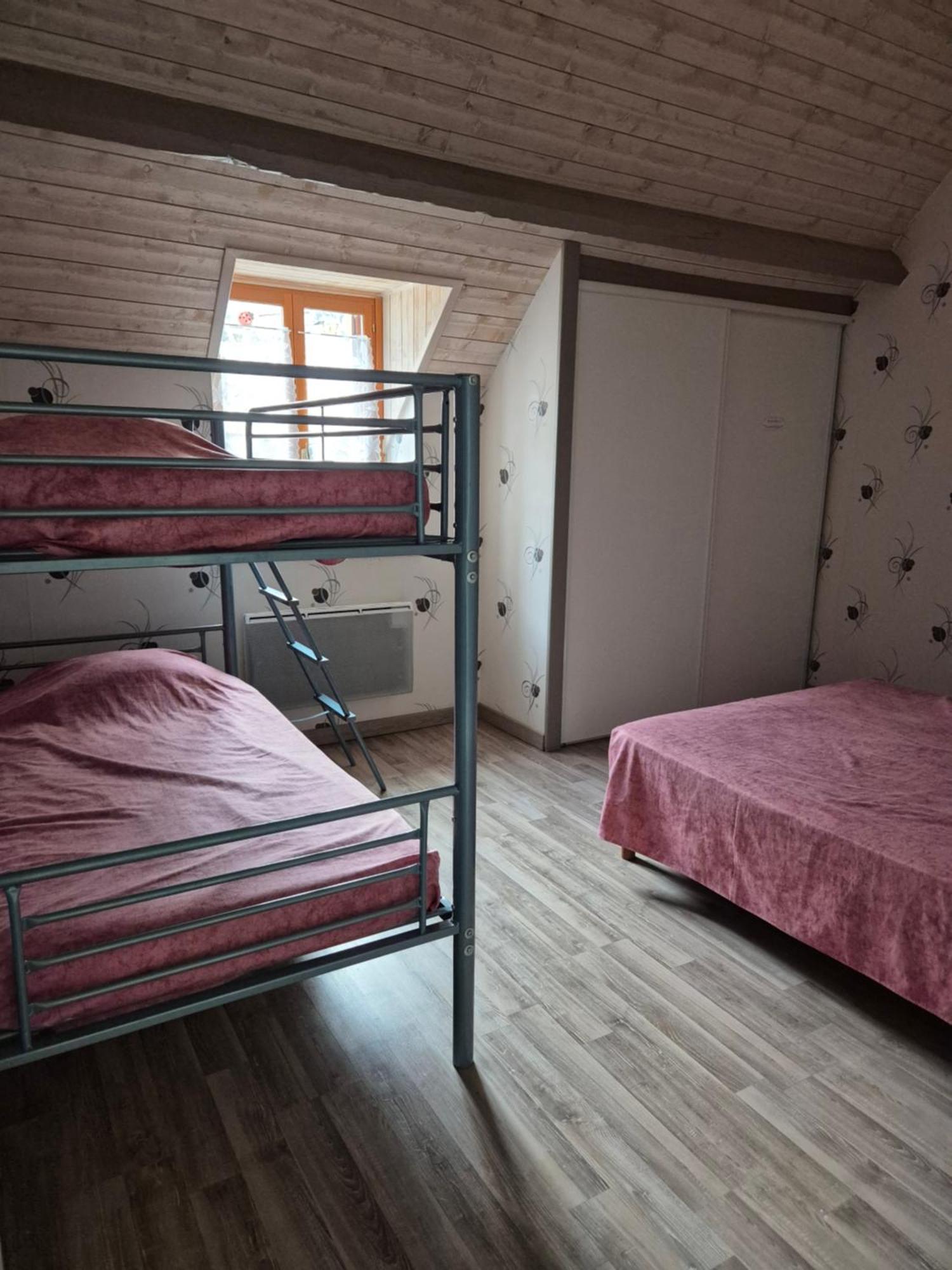 Locations Vacances A La Montagne Sarrancolin Экстерьер фото